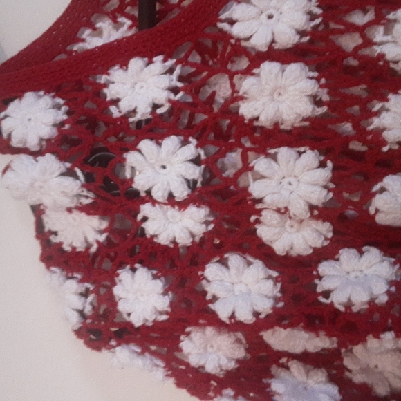 Crocheted Bathing Suit Cover Up / Dress Signature by Jerell Sz M - Picture 2 of 4